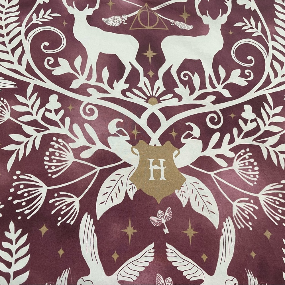 Pottery Barn Teen Harry Potter Duvet Cover, 2 Shams, and Accent Pillow